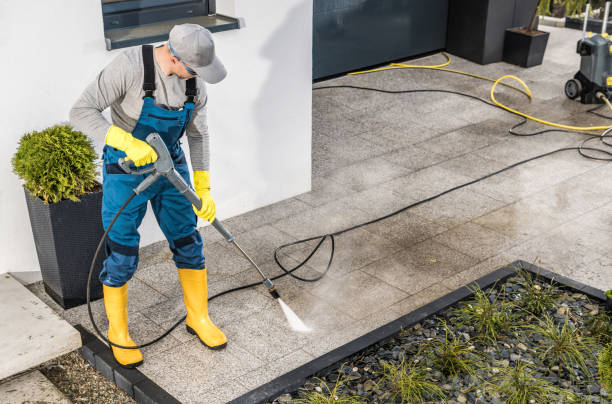 Why Choose Our Certified Pressure Washing Experts for Your Project Needs in Crescent Springs, KY?